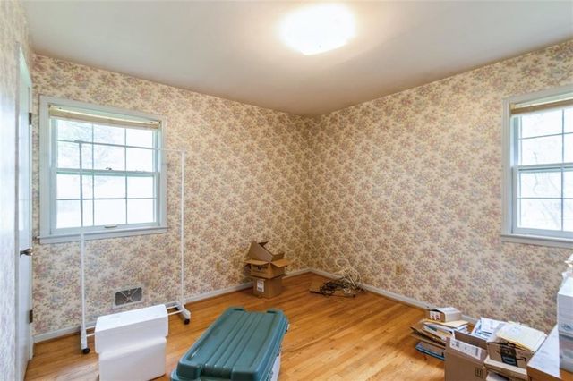 311 HAWTHORNE Drive, Belton, MO 64012