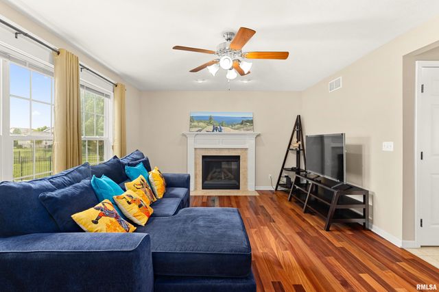 11517 N DUNMORE Drive, Dunlap, IL 61525