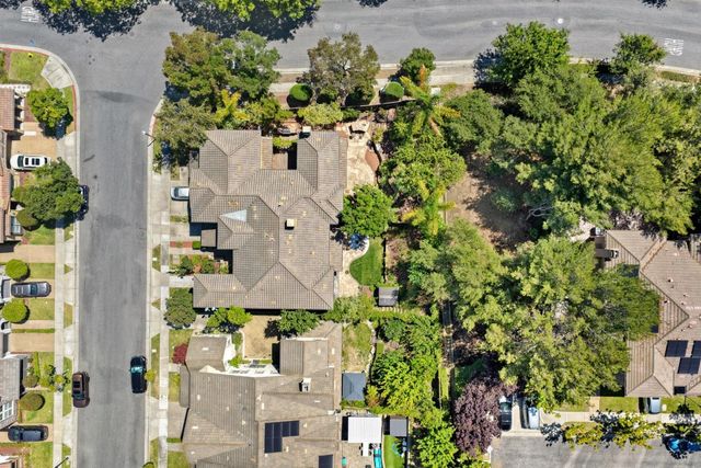 1392 Thornbury Lane, San Jose, CA 95138