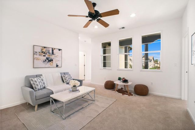 1392 Thornbury Lane, San Jose, CA 95138