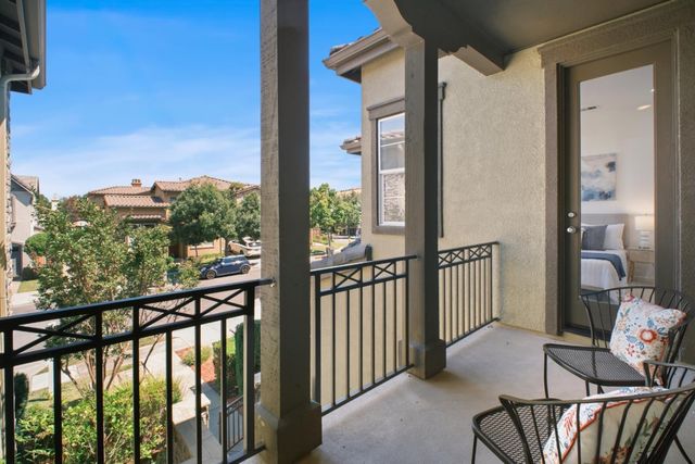 1392 Thornbury Lane, San Jose, CA 95138