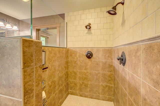 317 Meadow Ridge Court, Hudson, WI 54016
