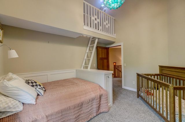317 Meadow Ridge Court, Hudson, WI 54016