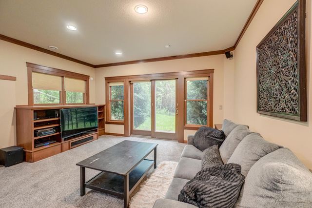 317 Meadow Ridge Court, Hudson, WI 54016