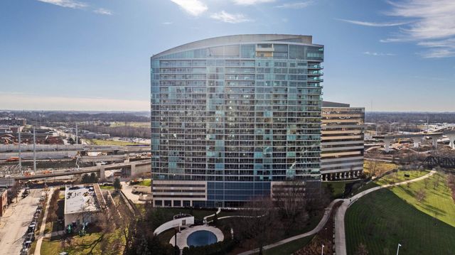 1 Miranova Place, 615, Columbus, OH 43215