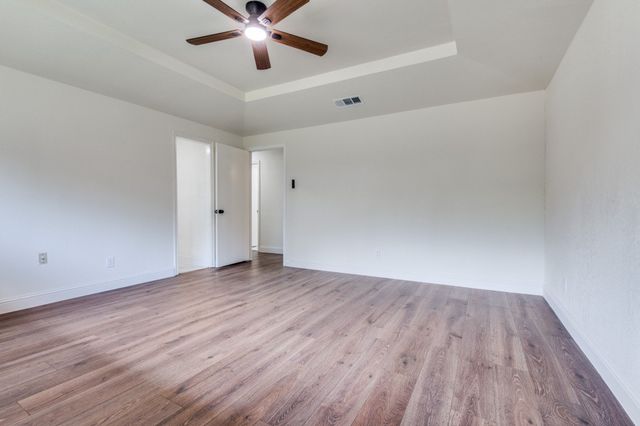 1020 Peach Lane, Desoto, TX 75115