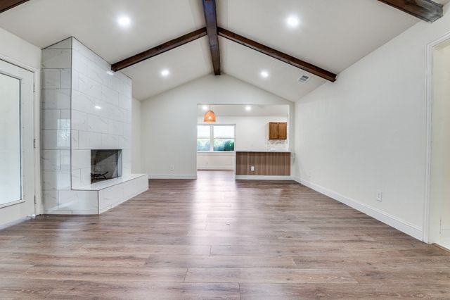 1020 Peach Lane, Desoto, TX 75115