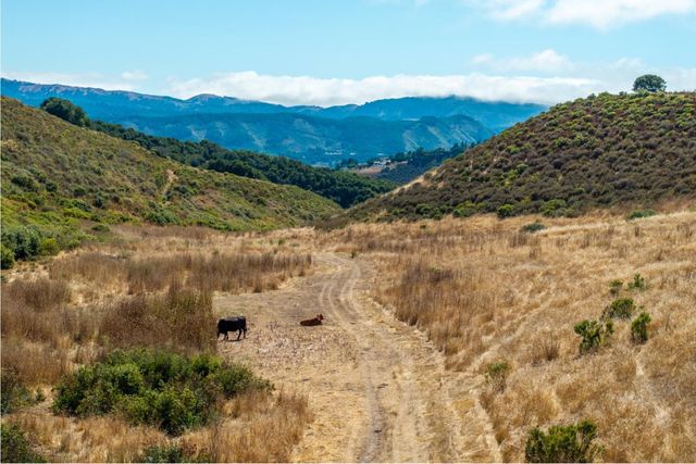 10265 Calle De Robles, Carmel Valley, CA 93923