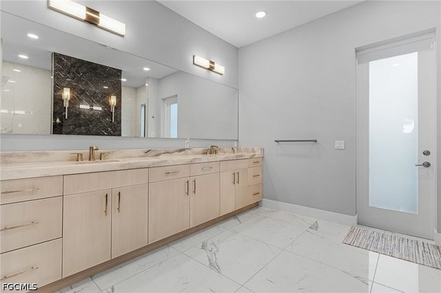 1729 NW 41st AVE, Cape Coral, FL 33993