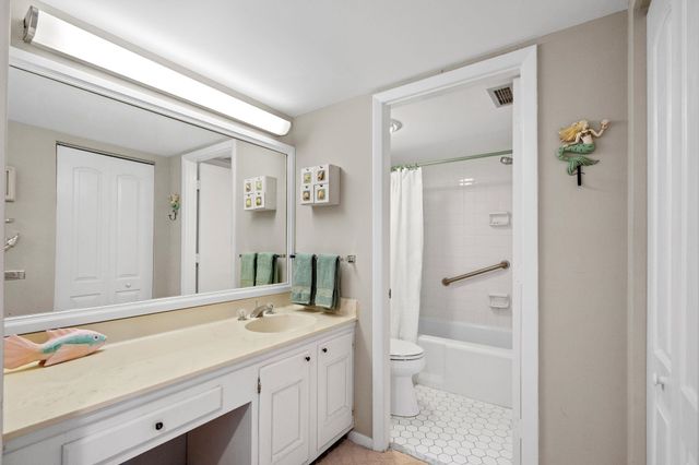 10100 Beach Club Dr Apt 8E, Myrtle Beach, SC 29572