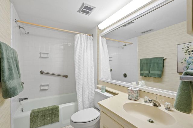 10100 Beach Club Dr Apt 8E, Myrtle Beach, SC 29572