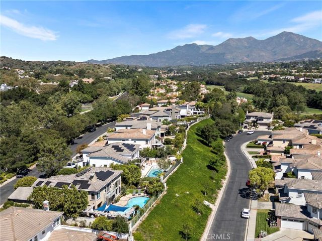 20 Edgewood, Coto De Caza, CA 92679