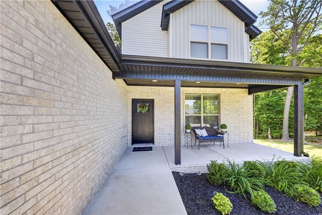 29 Westmorland Drive, Bella Vista, AR 72714