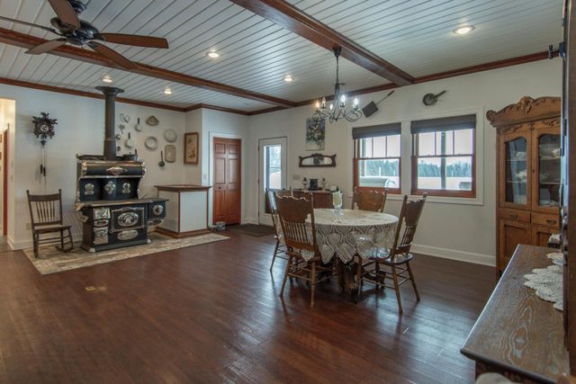 33896 County 21, Browerville, MN 56438