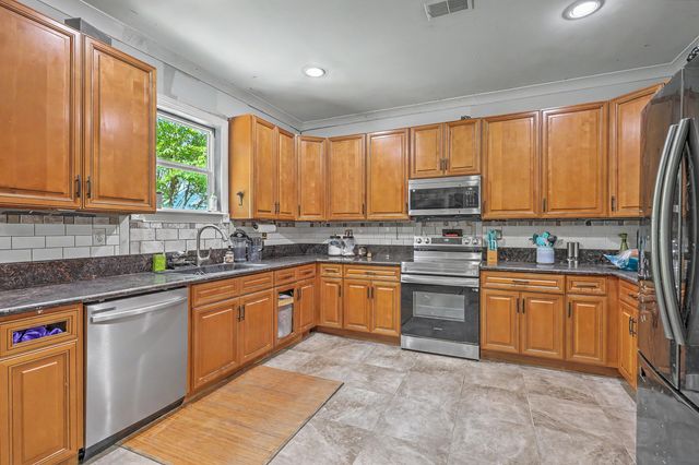 135 Brightwood Drive, Huger, SC 29450