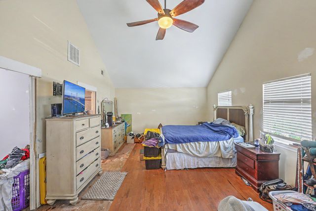 135 Brightwood Drive, Huger, SC 29450