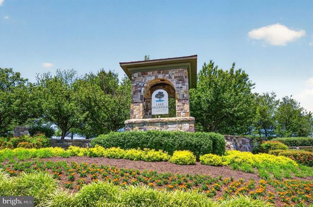 117 MALLARD DR, Lake Frederick, VA 22630