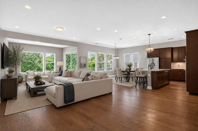 117 MALLARD DR, Lake Frederick, VA 22630