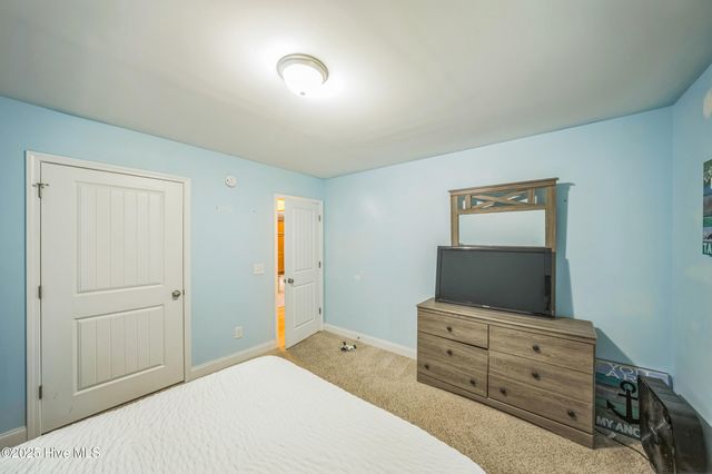 239 Shellbank Drive, Sneads Ferry, NC 28460