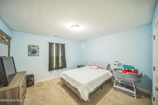 239 Shellbank Drive, Sneads Ferry, NC 28460