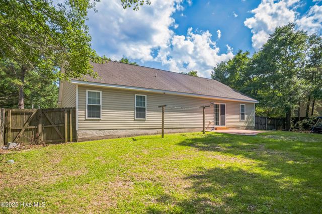 239 Shellbank Drive, Sneads Ferry, NC 28460