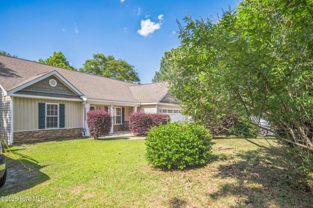 239 Shellbank Drive, Sneads Ferry, NC 28460