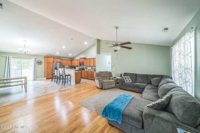 239 Shellbank Drive, Sneads Ferry, NC 28460