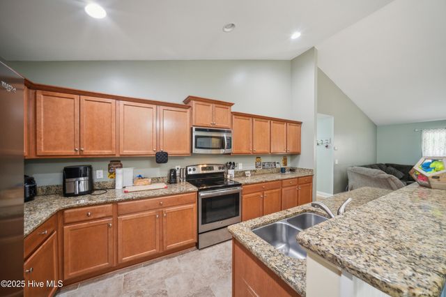 239 Shellbank Drive, Sneads Ferry, NC 28460