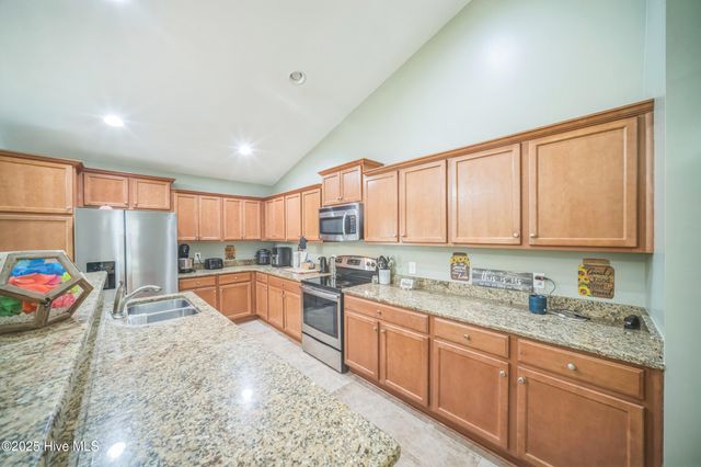 239 Shellbank Drive, Sneads Ferry, NC 28460