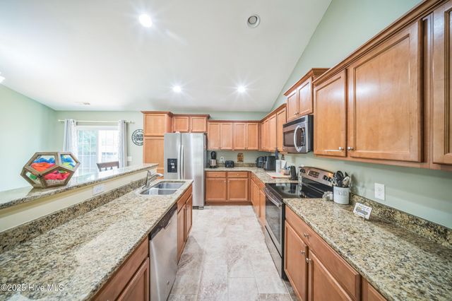 239 Shellbank Drive, Sneads Ferry, NC 28460