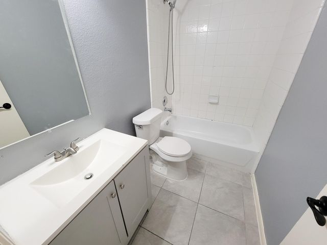 1206 Hemple Drive, Rosenberg, TX 77471