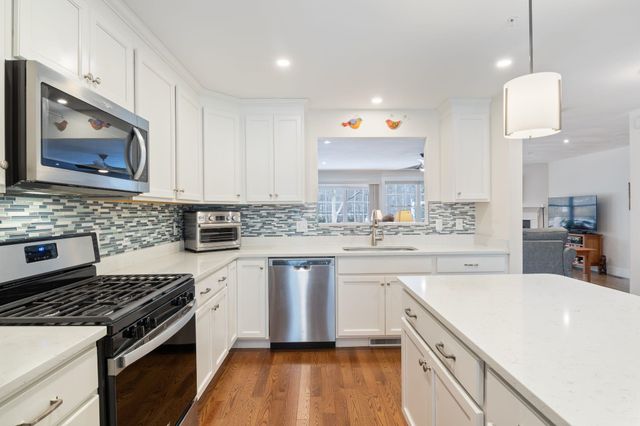 69 Main St Unit G, Exeter, NH 03883