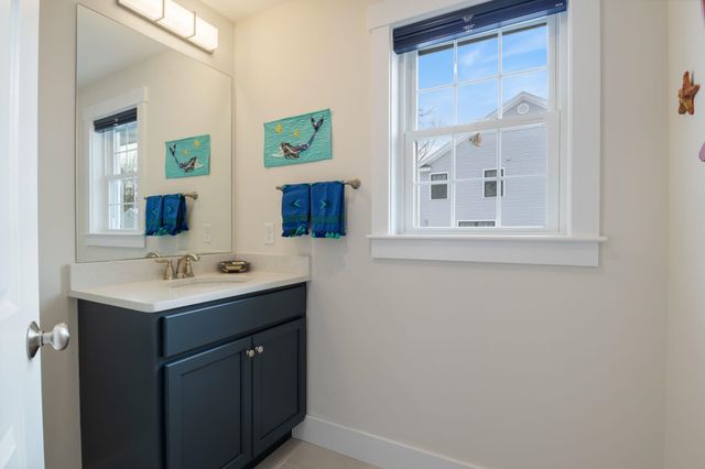 69 Main St Unit G, Exeter, NH 03883