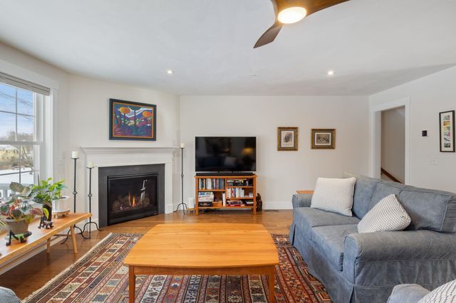 69 Main St Unit G, Exeter, NH 03883