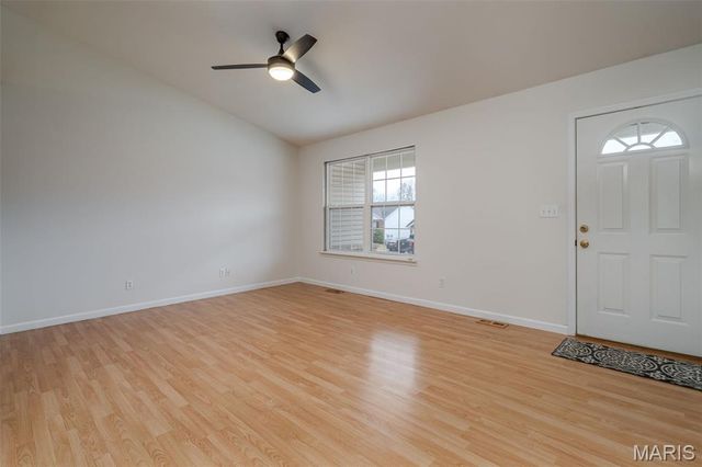 555 Monty View, Washington, MO 63090