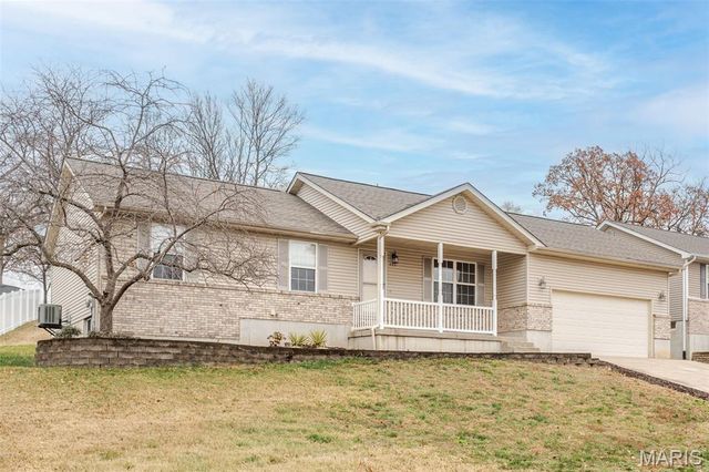555 Monty View, Washington, MO 63090