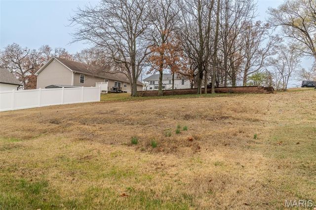 555 Monty View, Washington, MO 63090