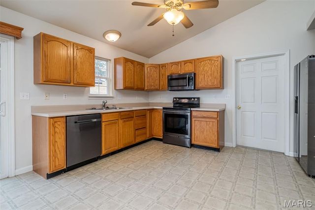 555 Monty View, Washington, MO 63090