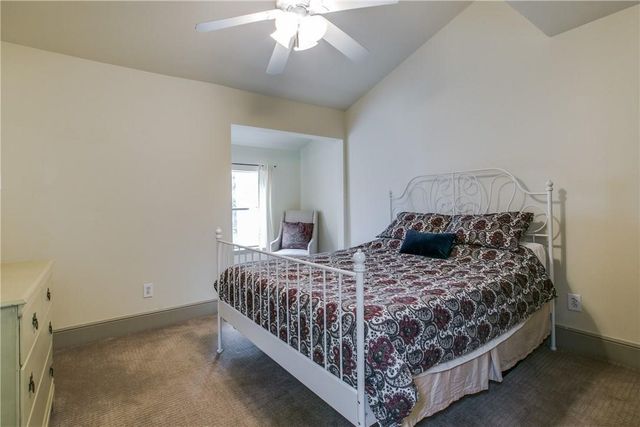 3215 Elizabeth Street, Dallas, TX 75204