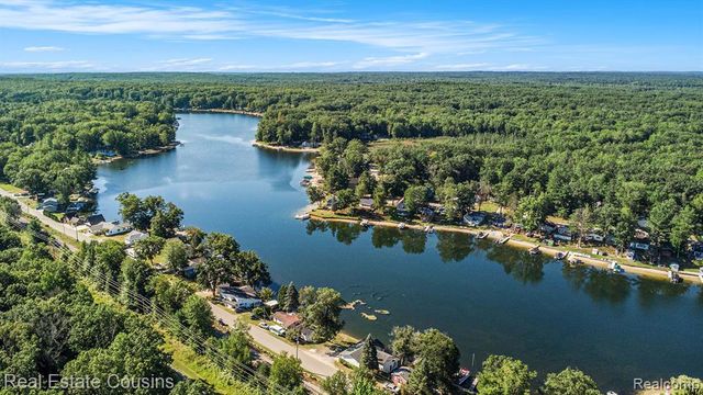 1734 Forest Road, Harrison, MI 48625
