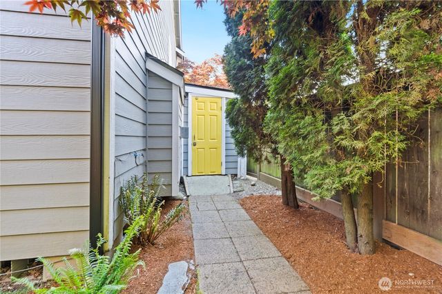 16802 129th Avenue E, Puyallup, WA 98374