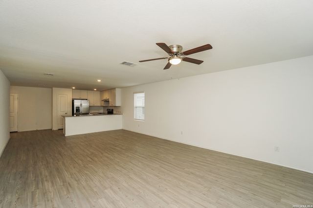 3945 Far Horizon, Seguin, TX 78155
