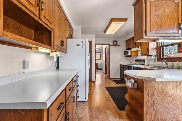 2234 JEN RAE ROAD, Green Bay, WI 54311