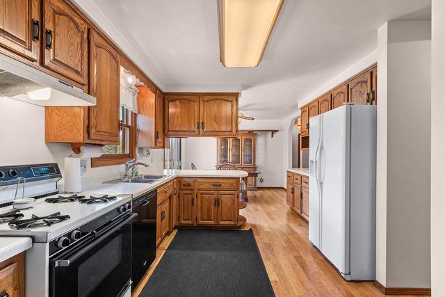 2234 JEN RAE ROAD, Green Bay, WI 54311