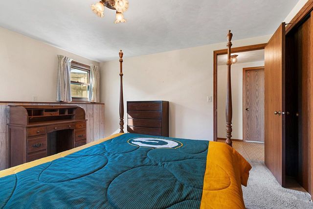 2234 JEN RAE ROAD, Green Bay, WI 54311