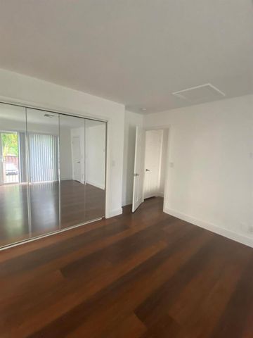 560-570 NE 19th Avenue, Deerfield Beach, FL 33441