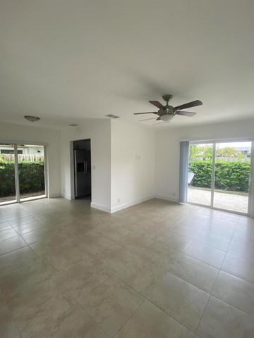 560-570 NE 19th Avenue, Deerfield Beach, FL 33441