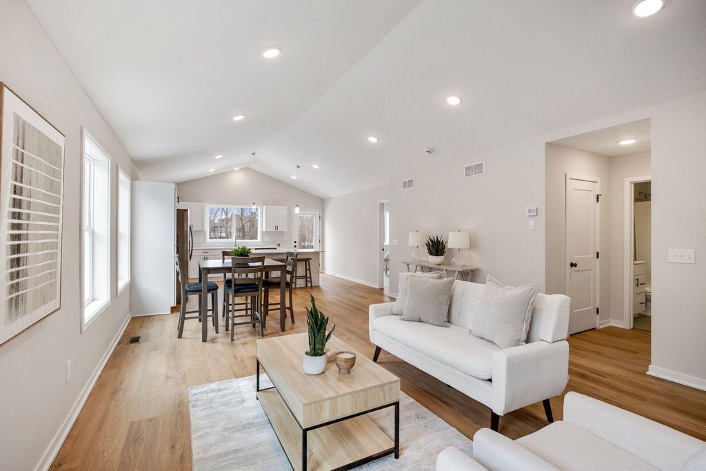 1111 Dorthy Lane, Elko New Market, MN 55054