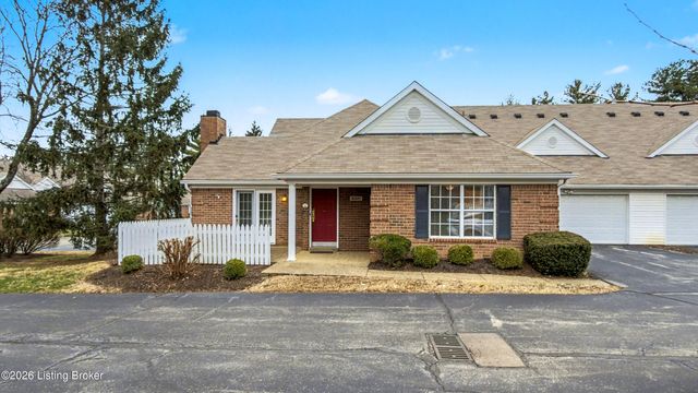 8301 Bellis Way, Lyndon, KY 40242