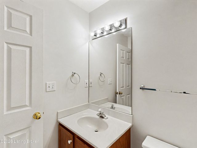 8301 Bellis Way, Lyndon, KY 40242